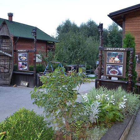 Rooms And Apartments Neron Bihac Lohovo ภายนอก รูปภาพ