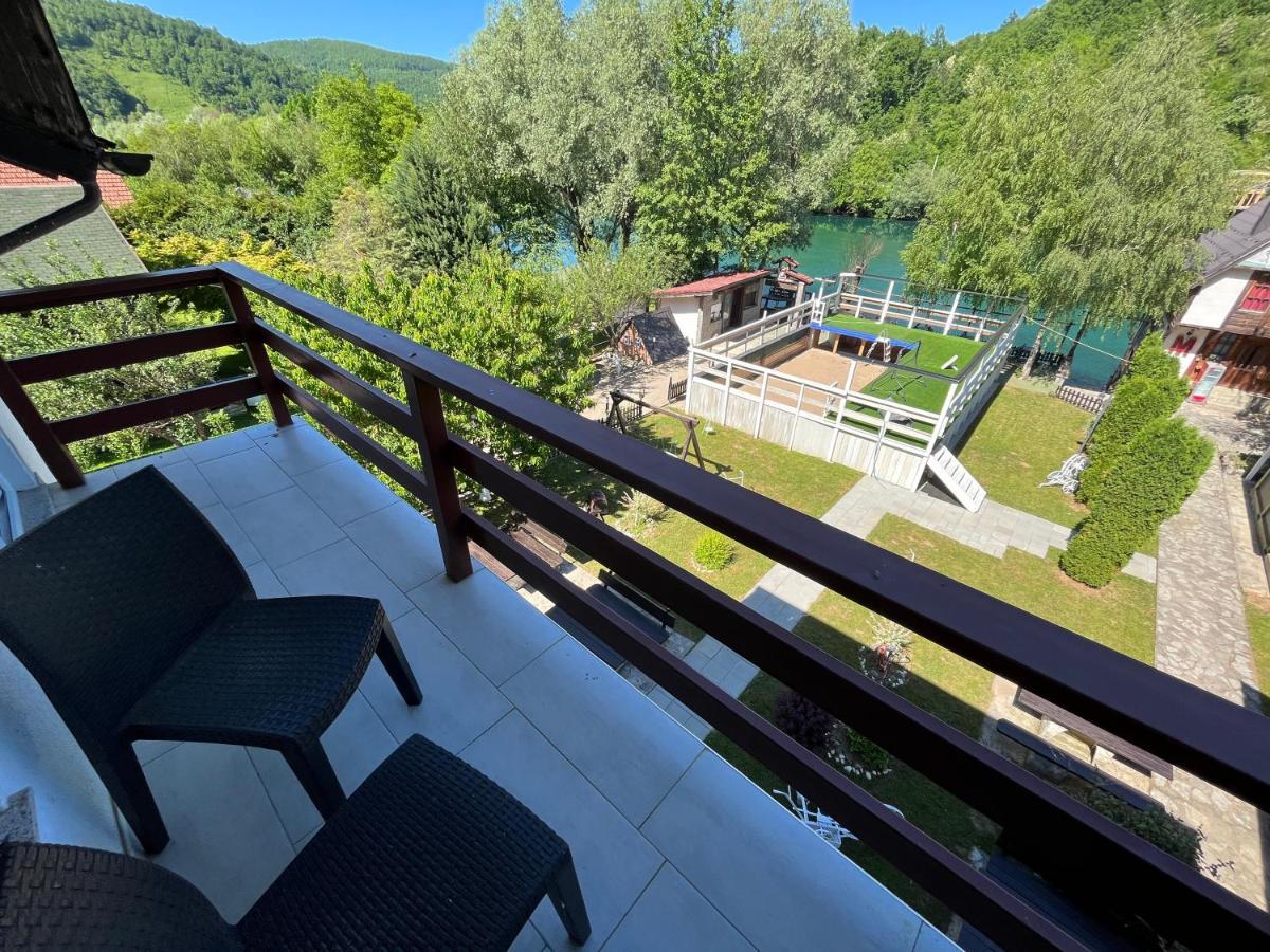 Rooms And Apartments Neron Bihac Lohovo ภายนอก รูปภาพ