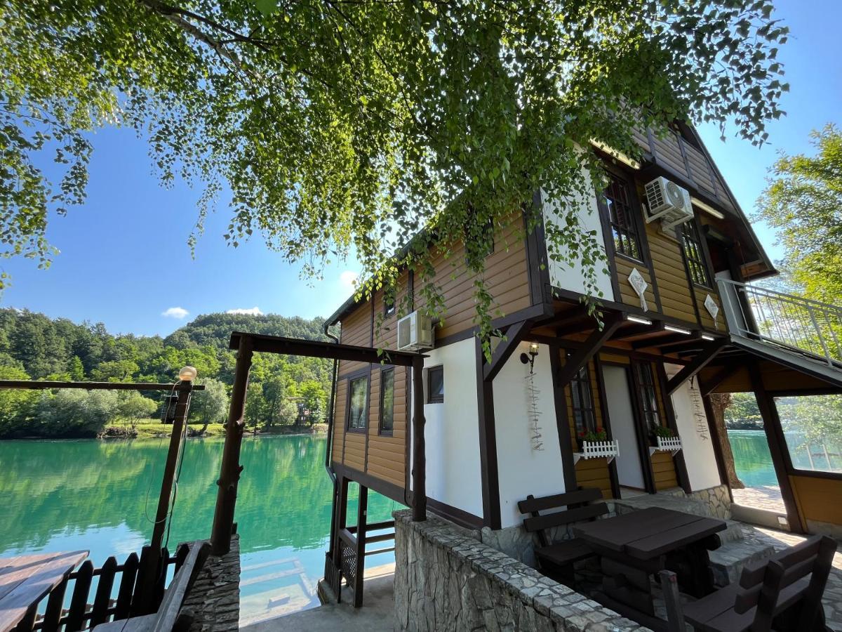 Rooms And Apartments Neron Bihac Lohovo ภายนอก รูปภาพ