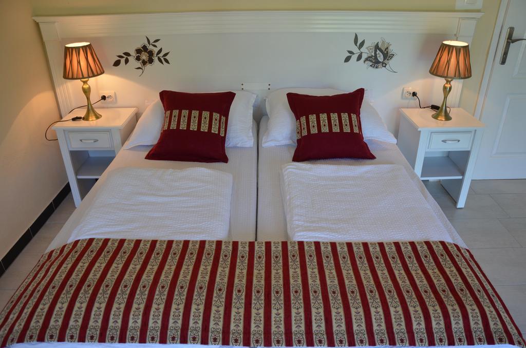 Rooms And Apartments Neron Bihac Lohovo ภายนอก รูปภาพ